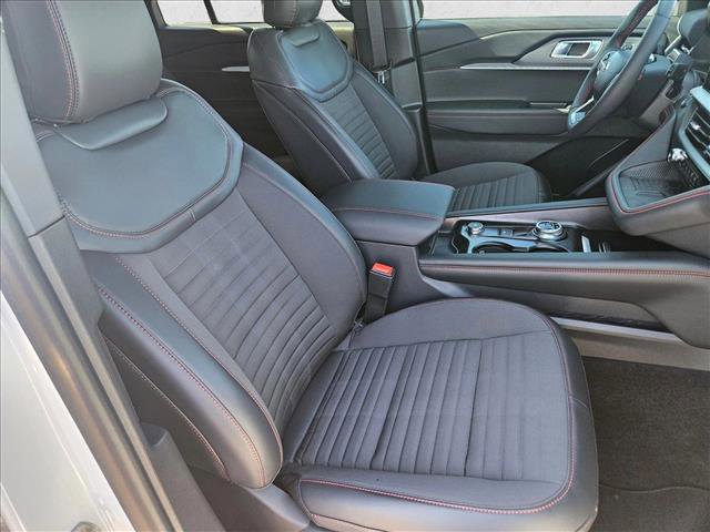 Certified 2025 Ford Explorer ST-Line w/ Premium Package RWD image 23