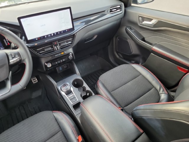 Certified 2023 Ford Escape ST-Line w/ Tech Pack #1 FWD image 31