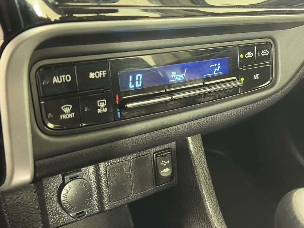 Used 2019 Toyota Corolla LE FWD image 21