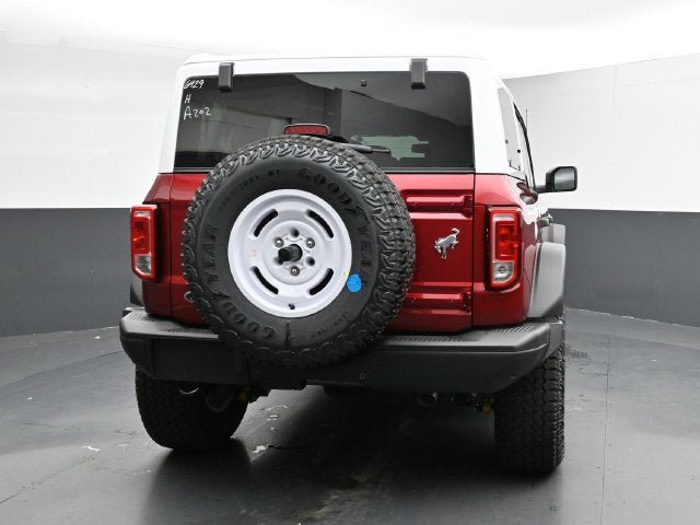 Certified 2025 Ford Bronco Heritage Edition AWD/4WD image 10