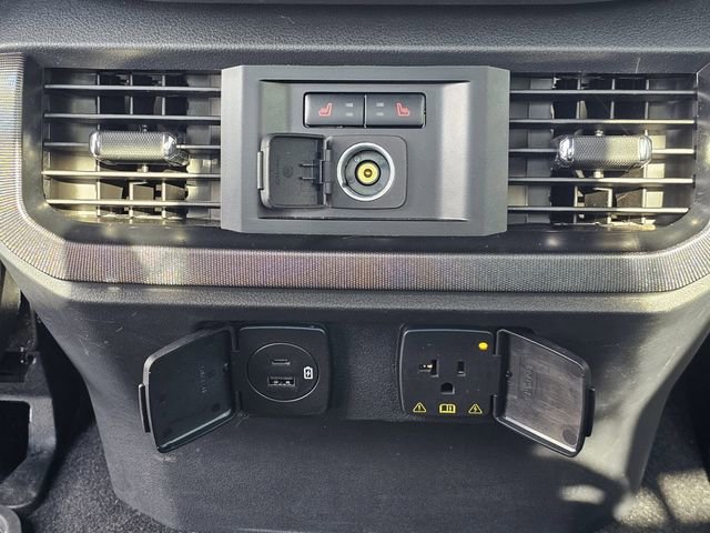 Certified 2023 Ford F150 Platinum w/ Equipment Group 701A High image 18