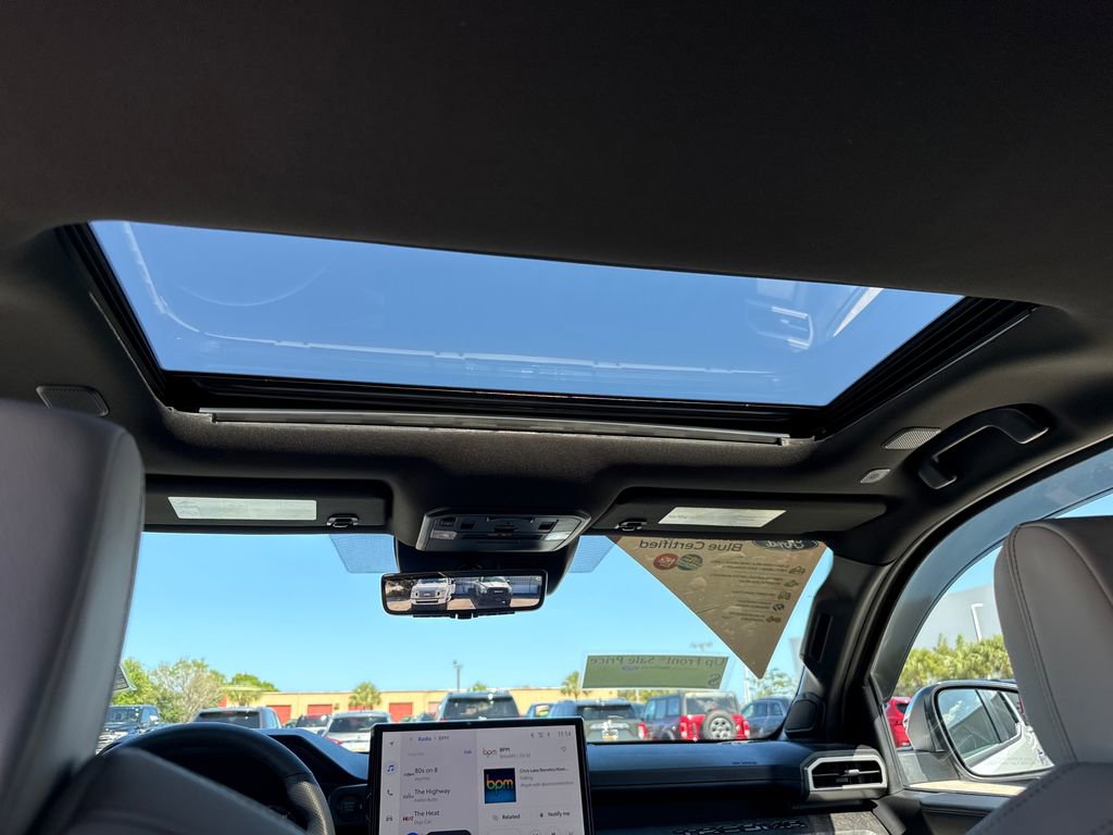 Used 2024 Toyota Tacoma Limited w/ Limited Package (LT) image 8