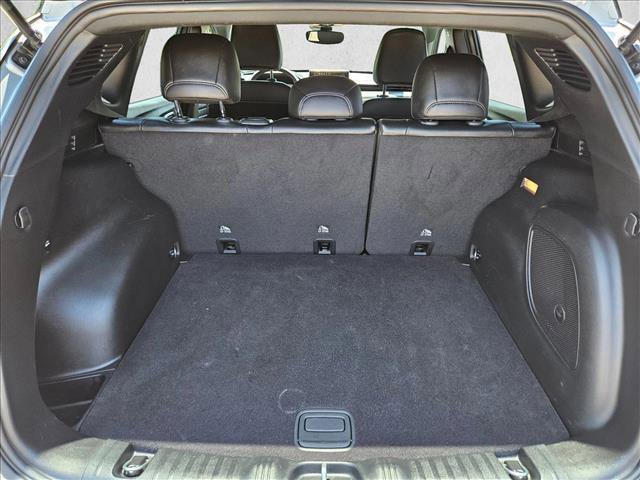 Used 2023 Jeep Compass Trailhawk w/ Sun and Sound Group AWD/4WD image 6