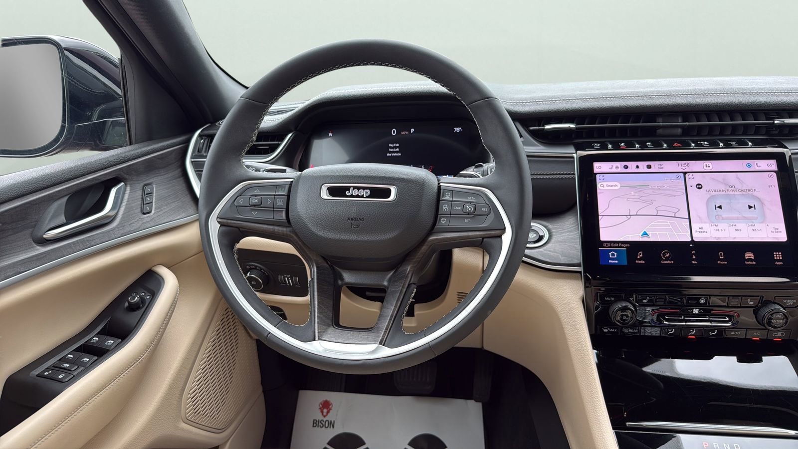 Used 2023 Jeep Grand Cherokee Limited RWD image 12