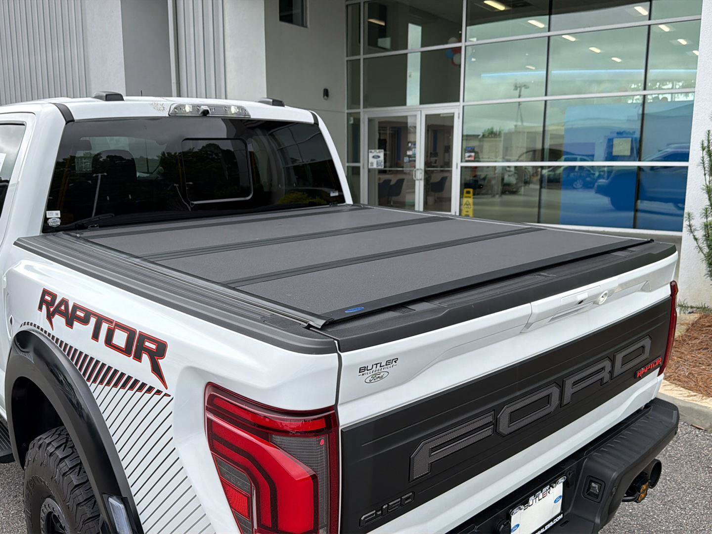 Certified 2025 Ford F150 Raptor AWD/4WD image 40