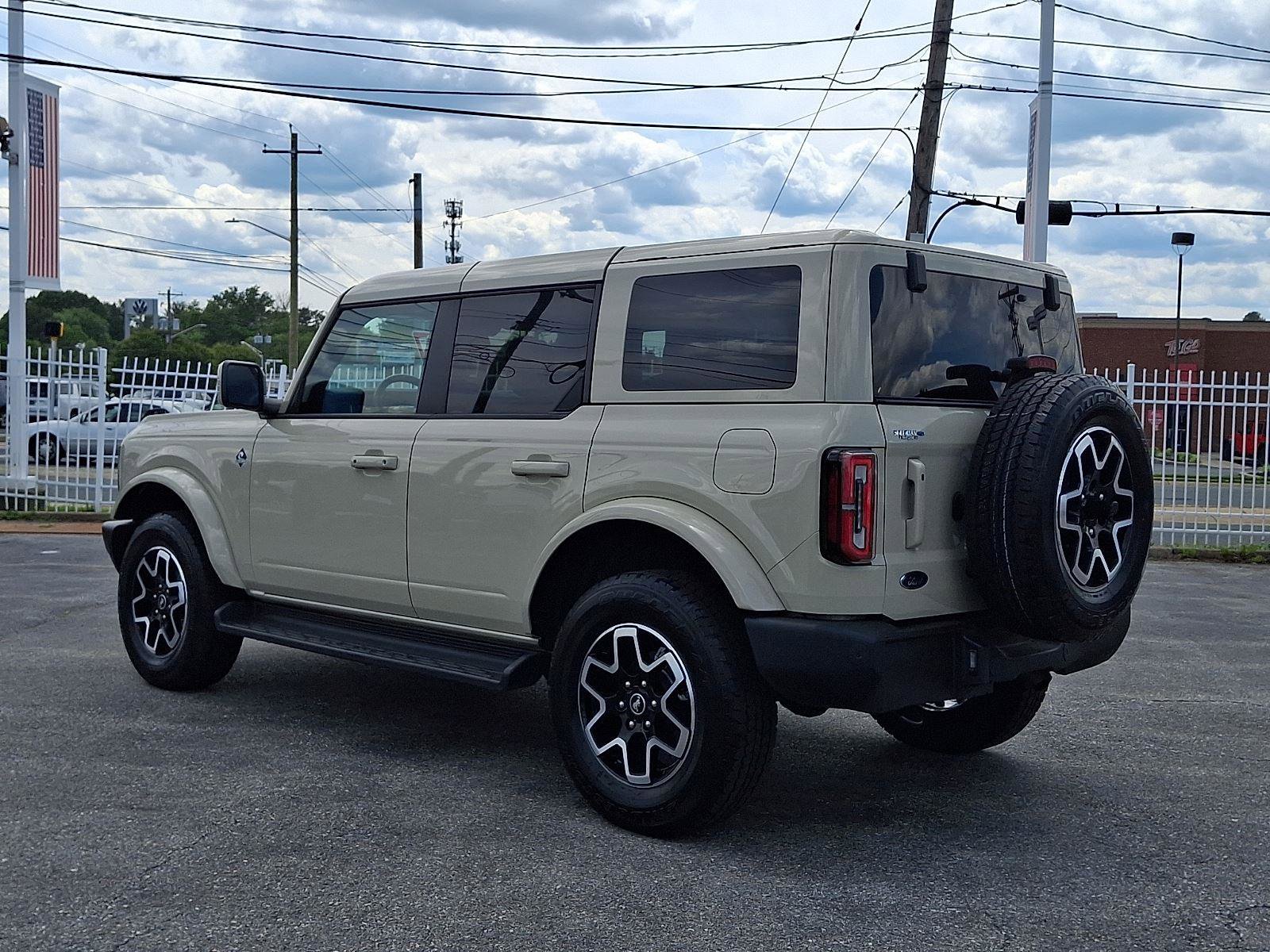 Certified 2025 Ford Bronco Outer Banks AWD/4WD image 4