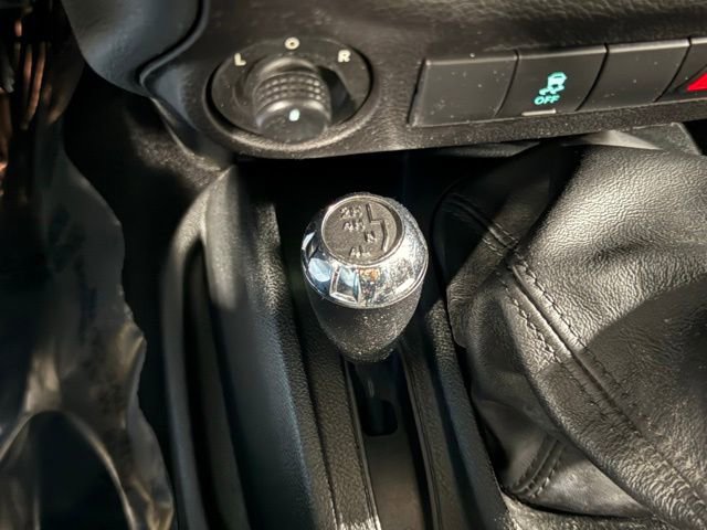 Used 2017 Jeep Wrangler Unlimited Sahara w/ Max Tow Package image 26