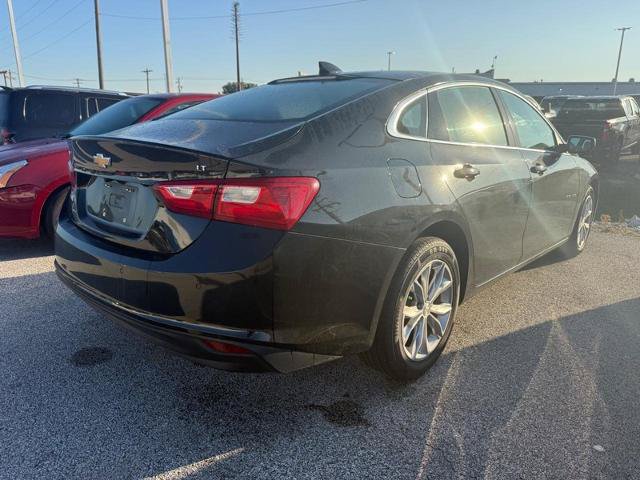 Used 2025 Chevrolet Malibu LT FWD image 4