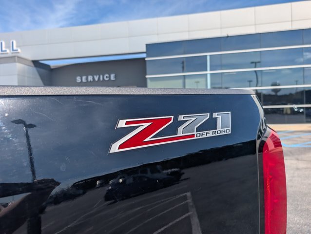 Used 2018 Chevrolet Colorado Z71 AWD/4WD image 30