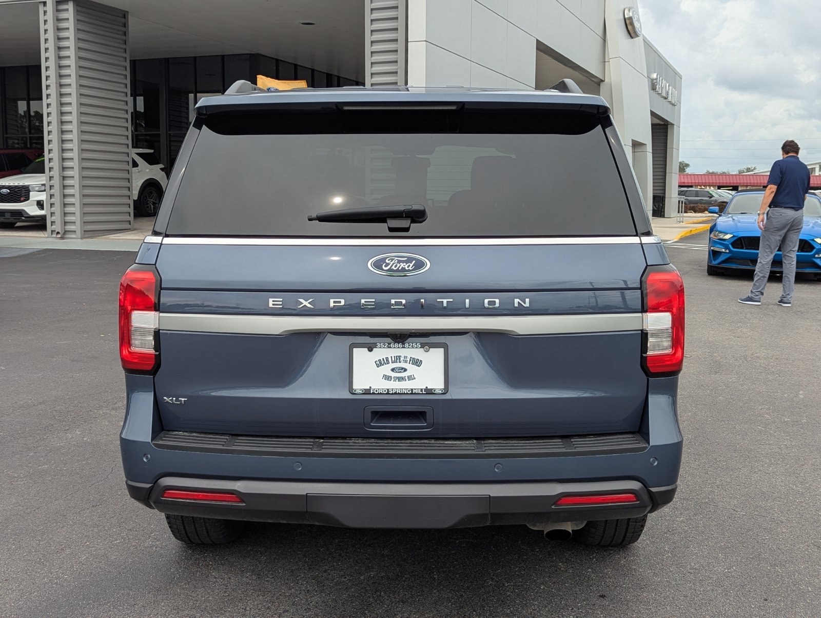 Certified 2023 Ford Expedition XLT RWD image 6