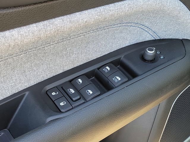 Used 2022 Jeep Compass Latitude image 18