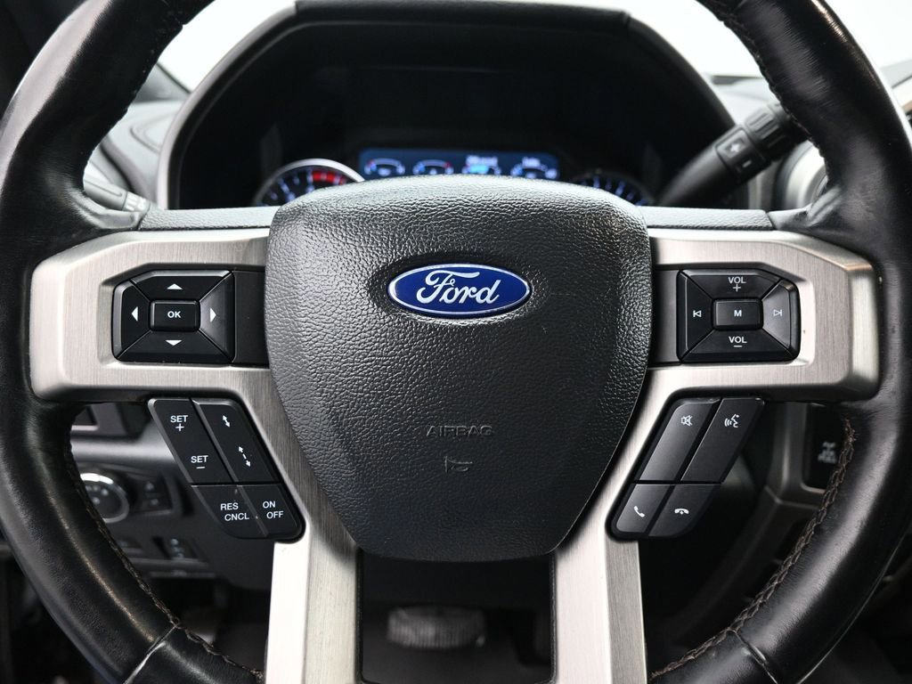Certified 2022 Ford F250 Platinum w/ FX4 Off-Road Package image 39