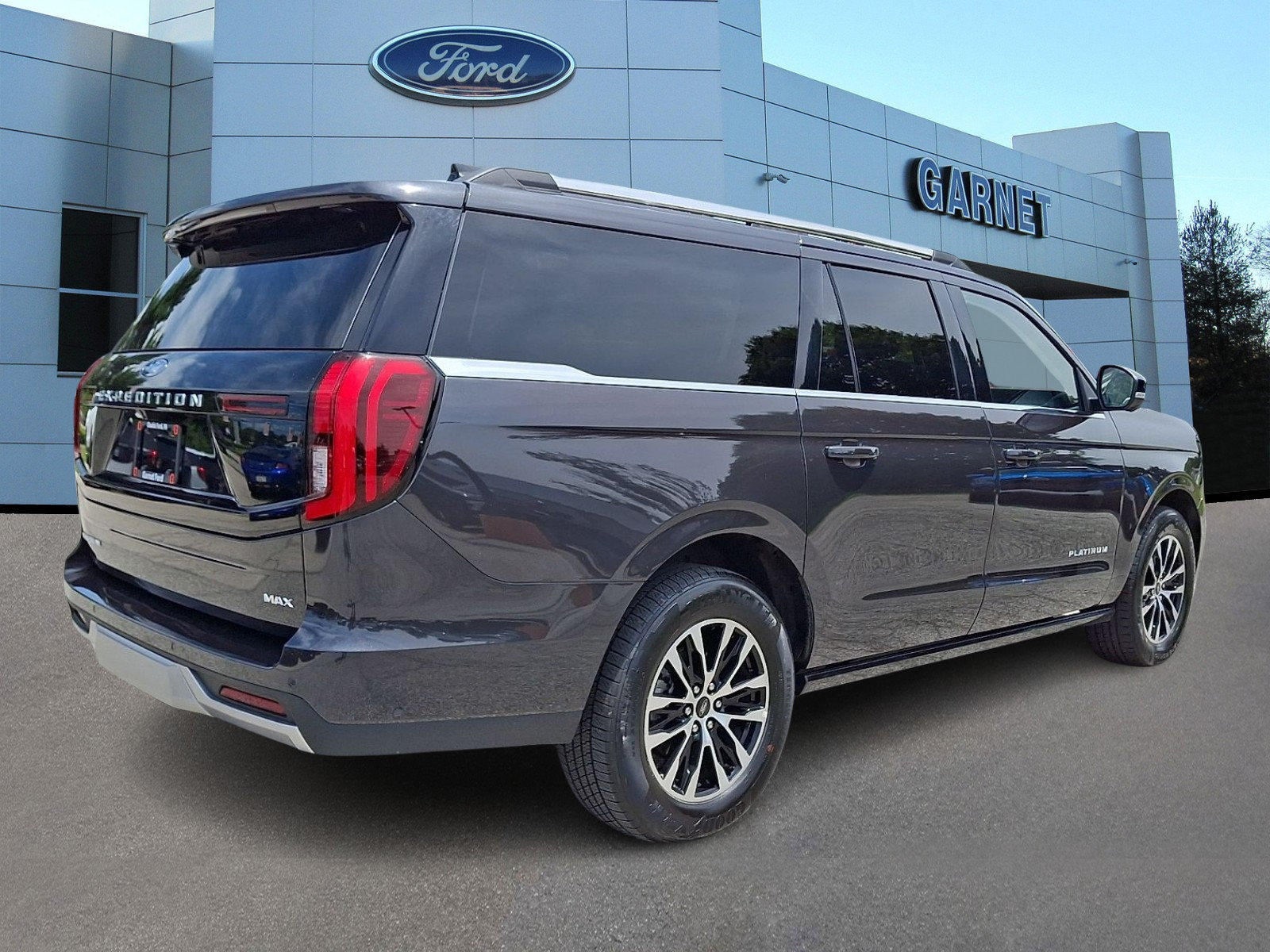 Certified 2025 Ford Expedition Max Platinum AWD/4WD image 8