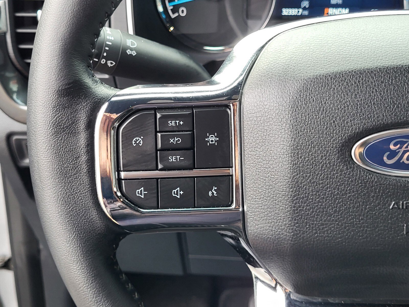 Certified 2022 Ford F150 XLT w/ Equipment Group 302A High image 28