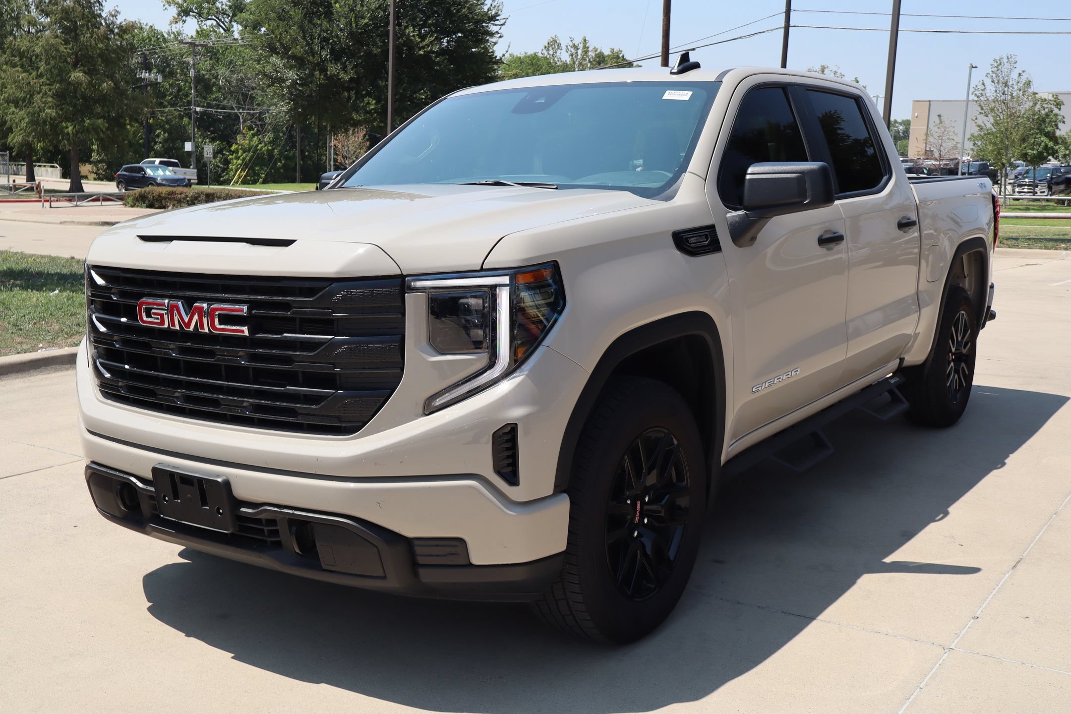 Used 2026 GMC Sierra 1500 Pro w/ Graphite Edition AWD/4WD image 8
