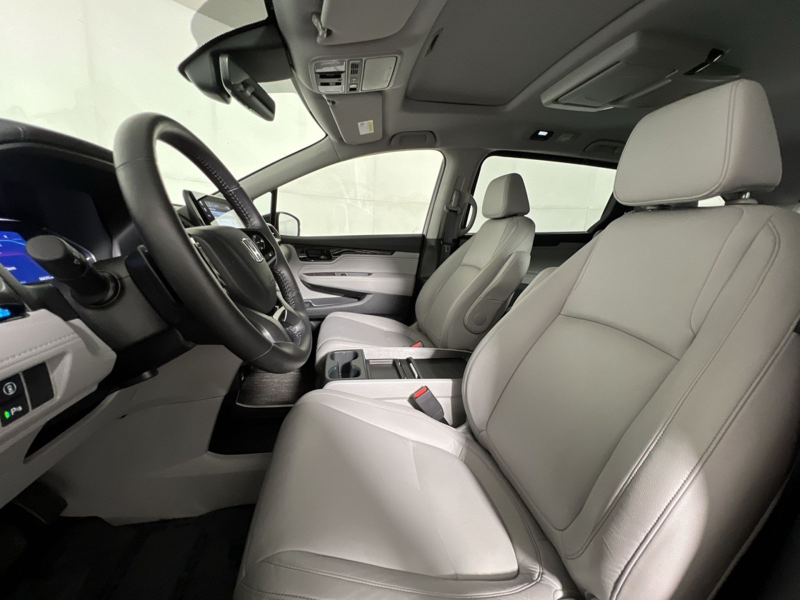 Used 2023 Honda Odyssey Touring image 13