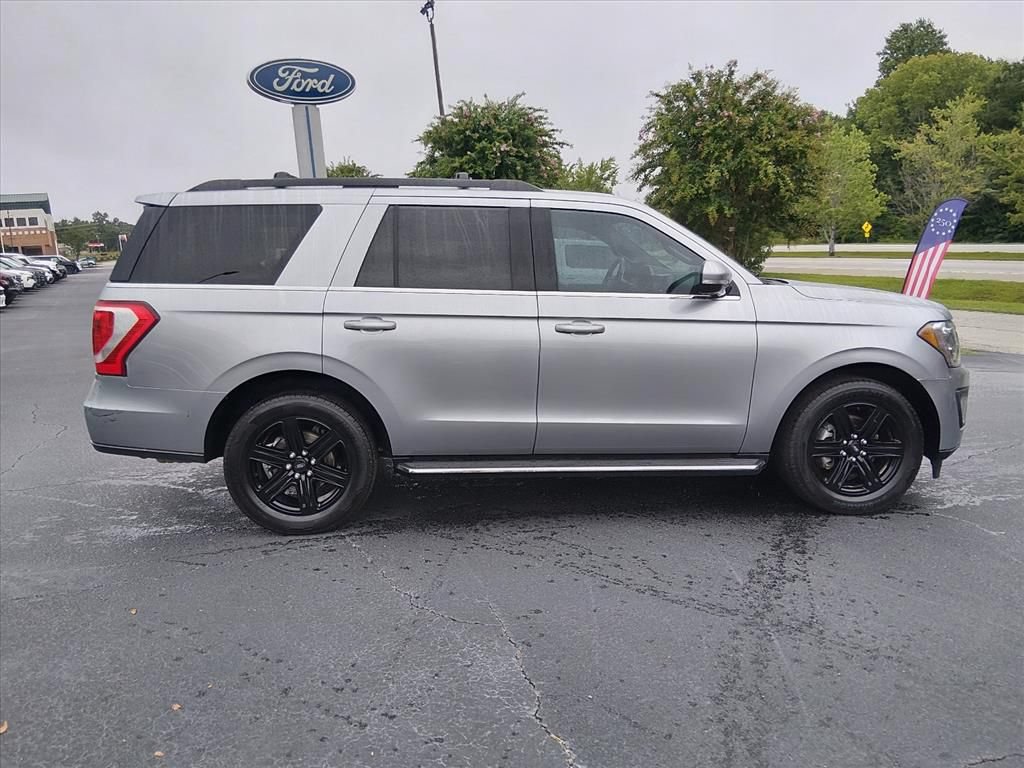 Certified 2021 Ford Expedition XLT RWD image 3
