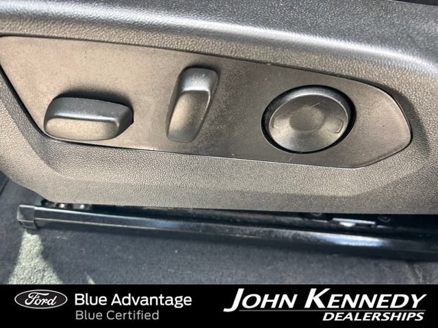 Used 2024 Chevrolet Colorado Trail Boss w/ Technology Package AWD/4WD image 19