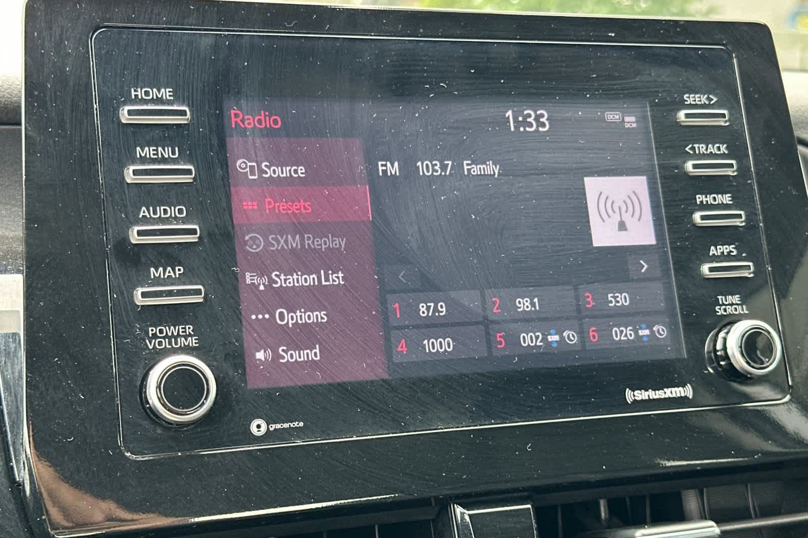 Used 2023 Toyota Camry SE image 18