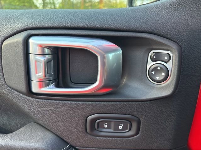 Used 2021 Jeep Wrangler Unlimited Sahara image 13