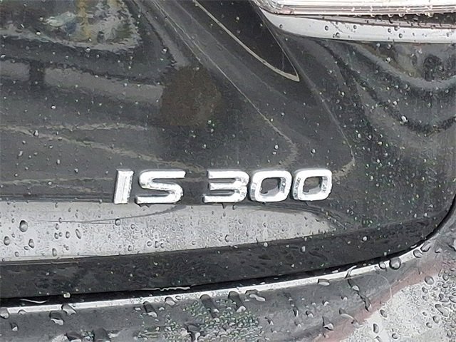 Used 2018 Lexus IS 300 w/ Comfort Package image 32