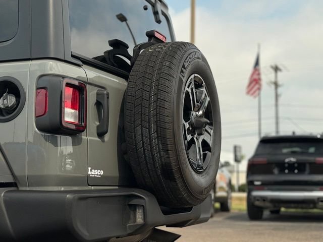 Used 2020 Jeep Wrangler Sport AWD/4WD image 35