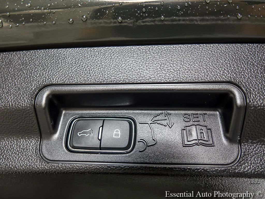 Certified 2023 Ford Explorer 4WD image 25