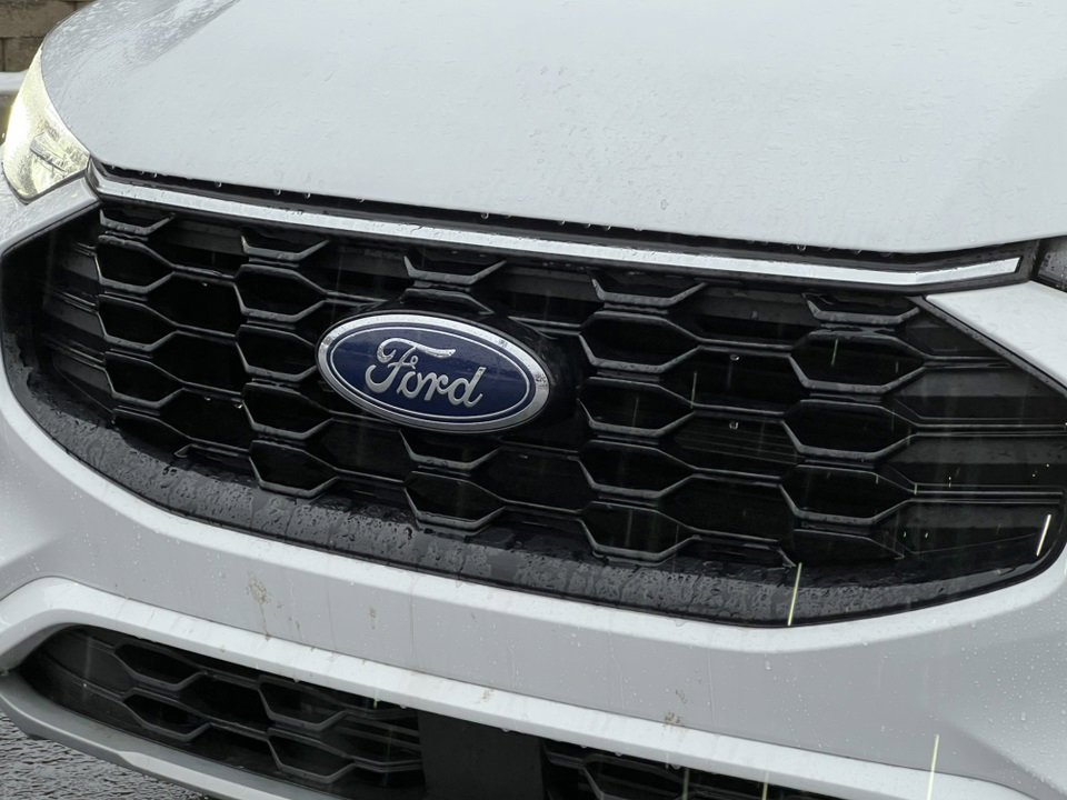 Certified 2023 Ford Escape ST-Line w/ Tech Pack #1 image 36