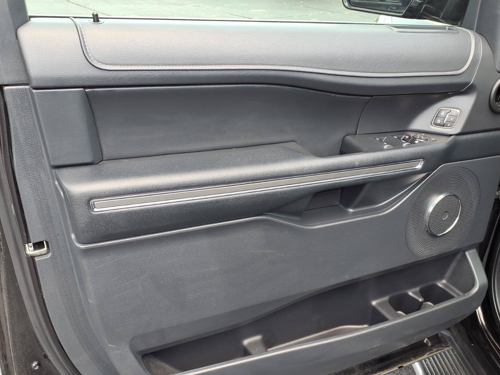 Certified 2022 Ford Expedition XLT AWD/4WD image 15