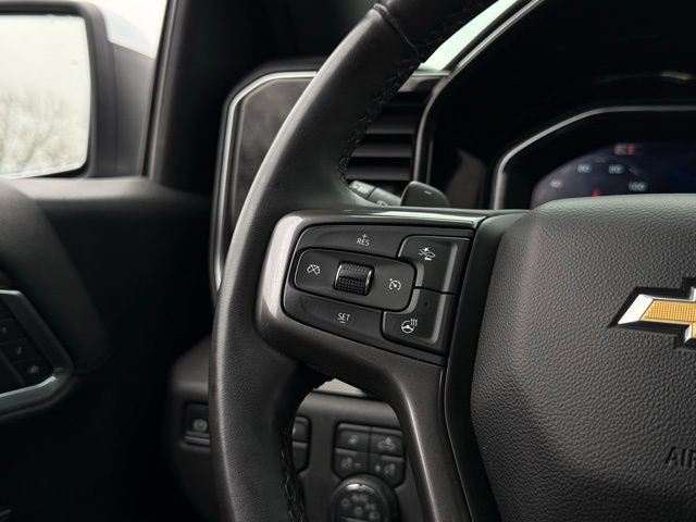 Used 2025 Chevrolet Silverado 1500 High Country AWD/4WD image 12