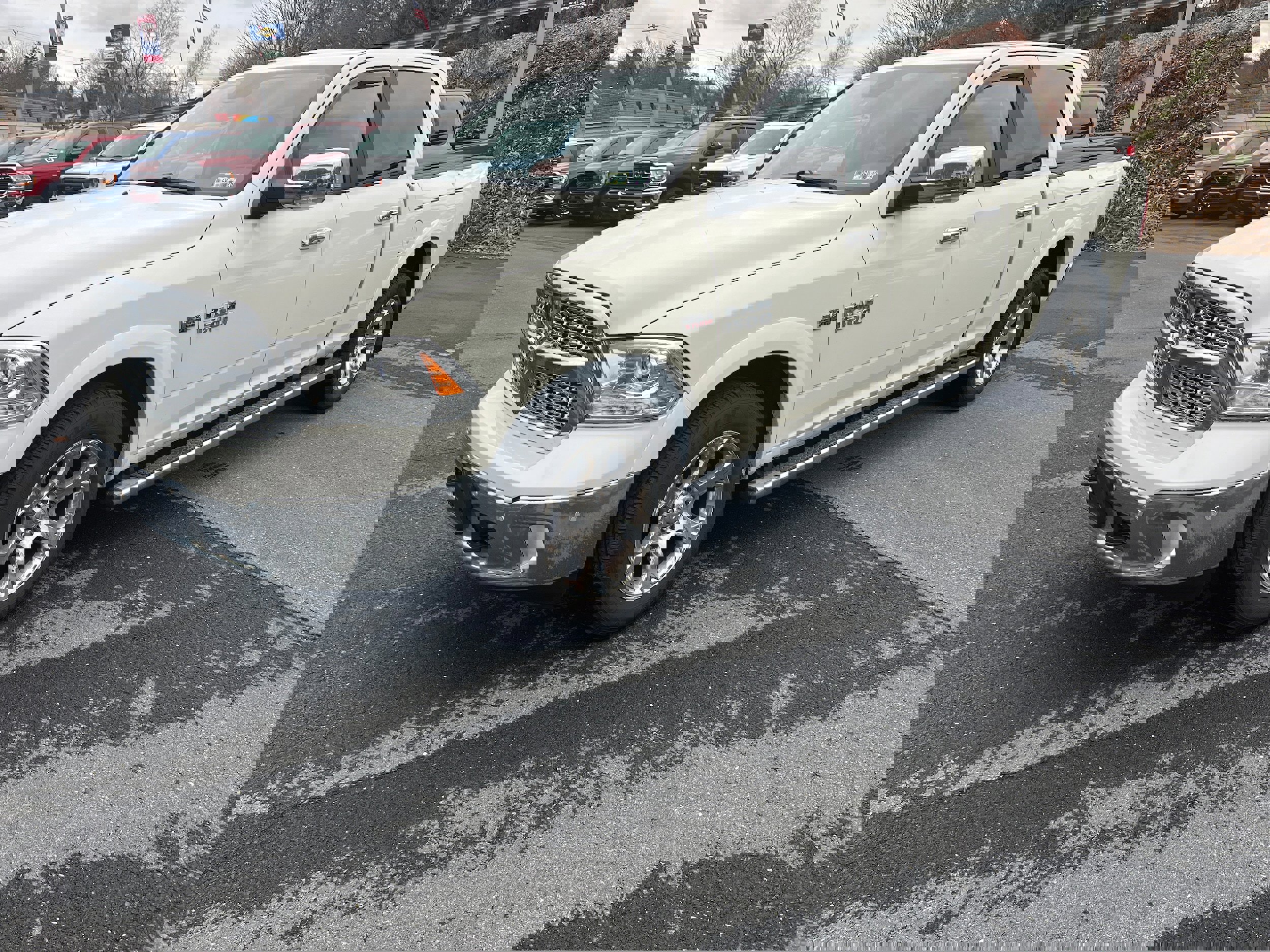 Used 2017 RAM 1500 Laramie w/ Convenience Group image 23