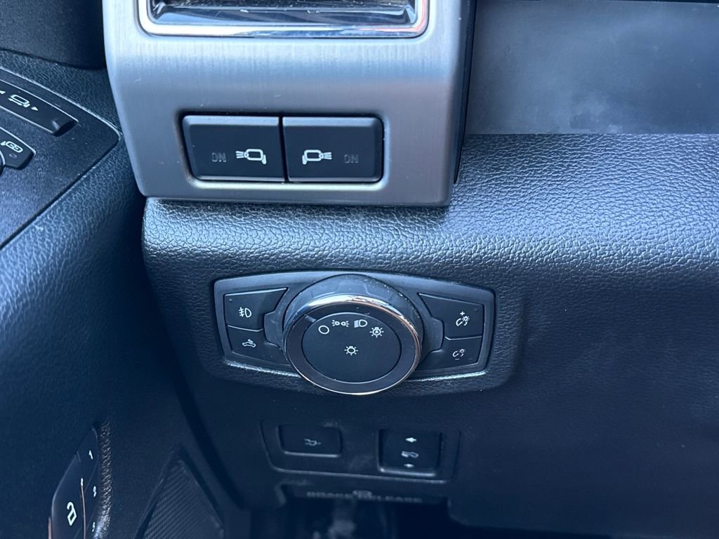 Certified 2018 Ford F350 Platinum w/ Platinum Ultimate Package image 24