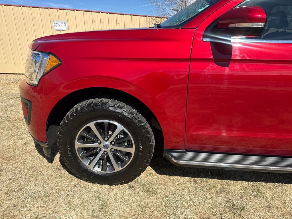 Certified 2021 Ford Expedition XLT image 3