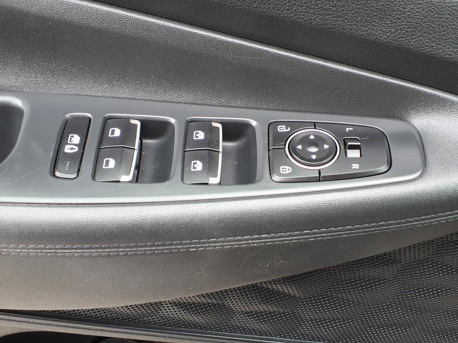 Used 2022 Hyundai Santa Fe SEL w/ Convenience Package AWD/4WD image 21