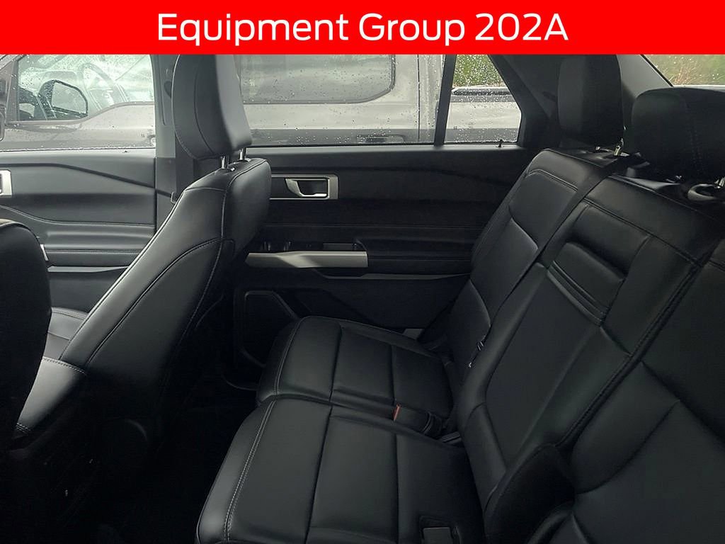Certified 2023 Ford Explorer XLT w/ Equipment Group 202A AWD/4WD image 8