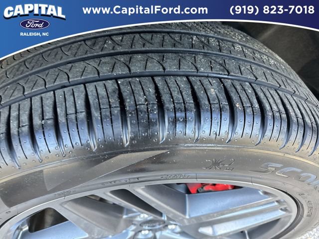 Certified 2025 Ford Explorer ST-Line w/ ST-Line Street Pack image 14