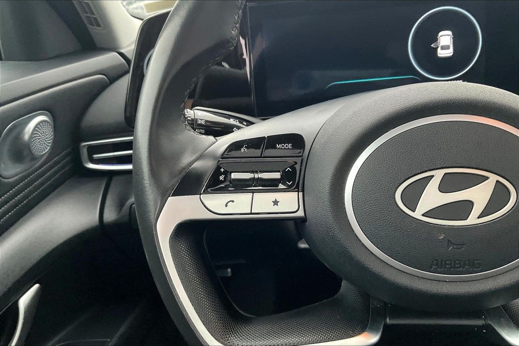 Used 2025 Hyundai Elantra SEL FWD image 10