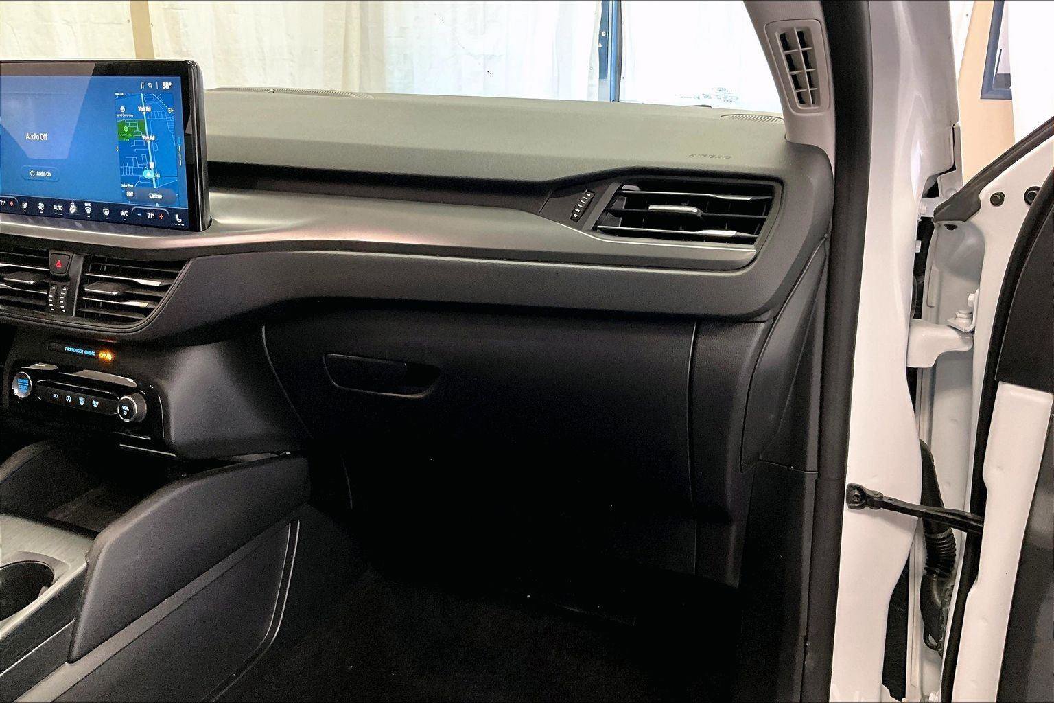 Certified 2024 Ford Escape Active w/ Tech Pack #2 image 15