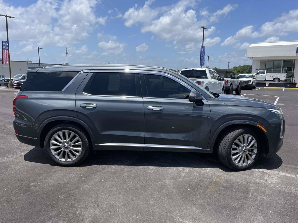 Used 2020 Hyundai Palisade Limited FWD image 2