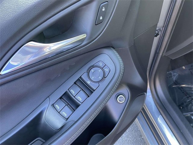Used 2021 Buick Encore GX Select w/ Sport Touring Package image 22