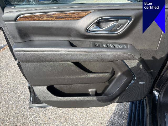 Used 2023 Chevrolet Suburban Premier AWD/4WD image 9