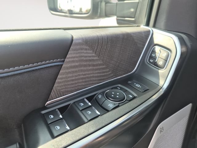 Certified 2025 Ford F350 Platinum w/ Tremor Off-Road Package AWD/4WD image 10