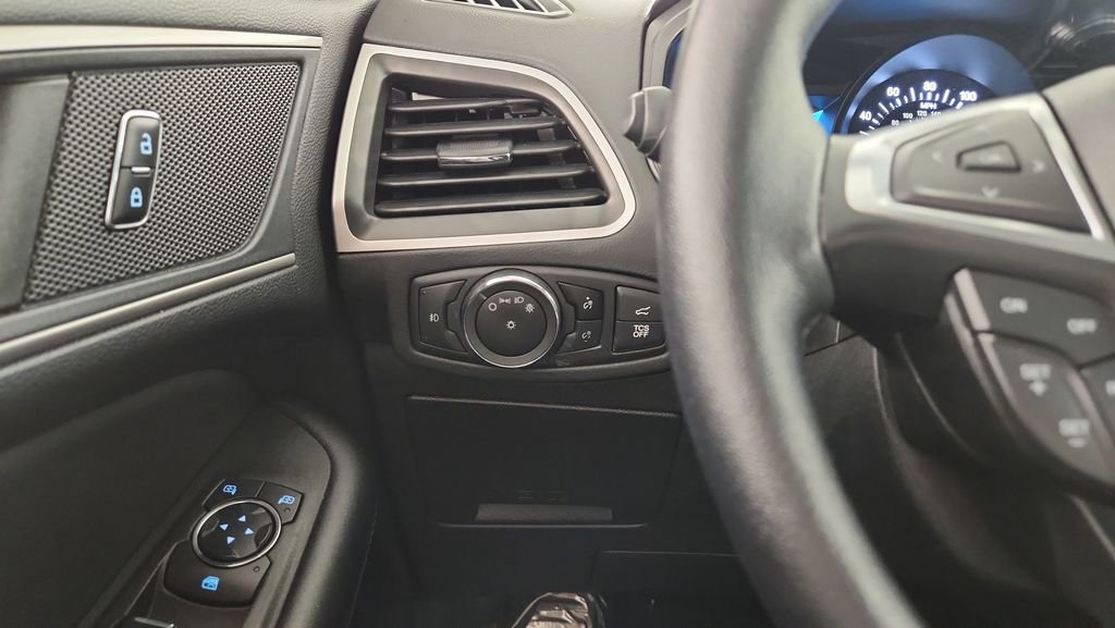 Certified 2023 Ford Edge SEL w/ Convenience Package image 21