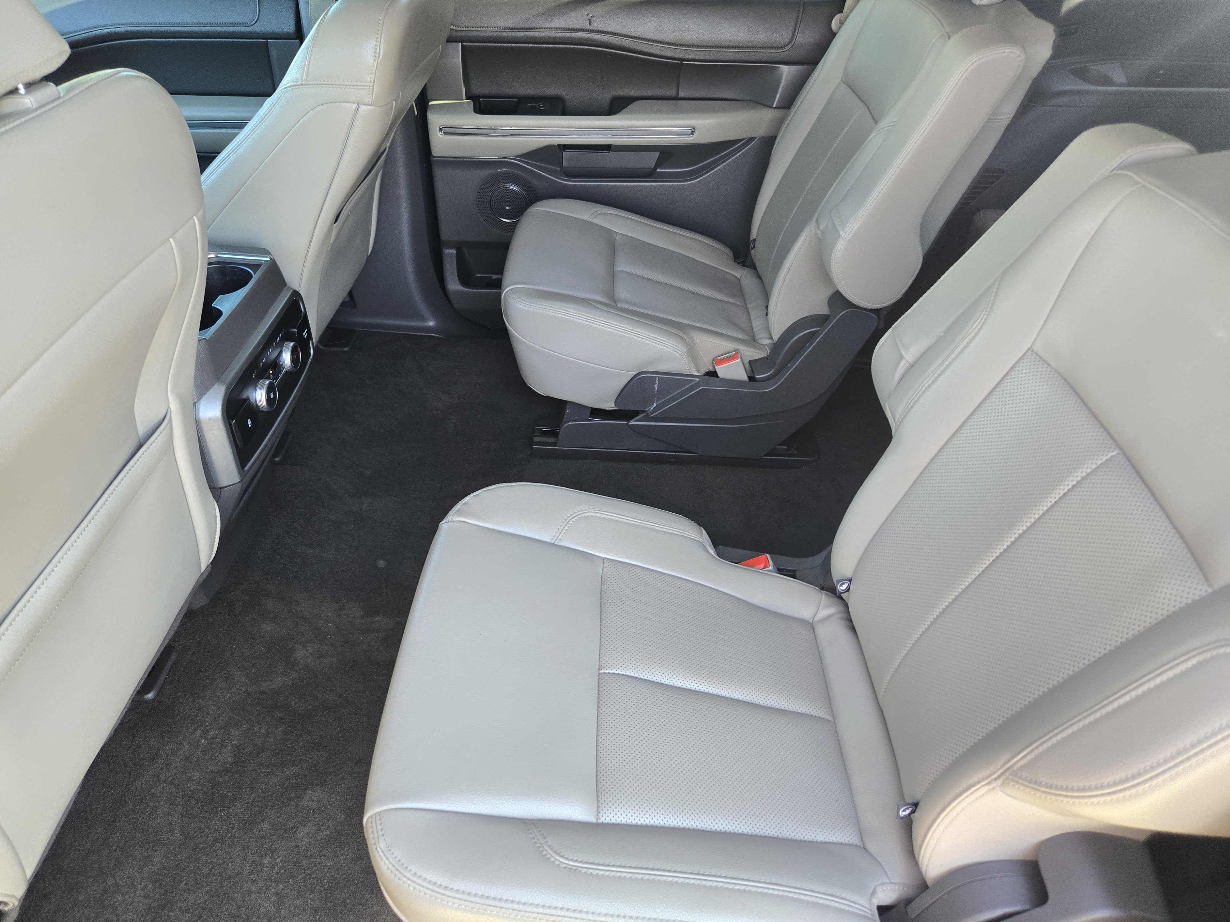 Certified 2021 Ford Expedition Max XLT RWD image 22