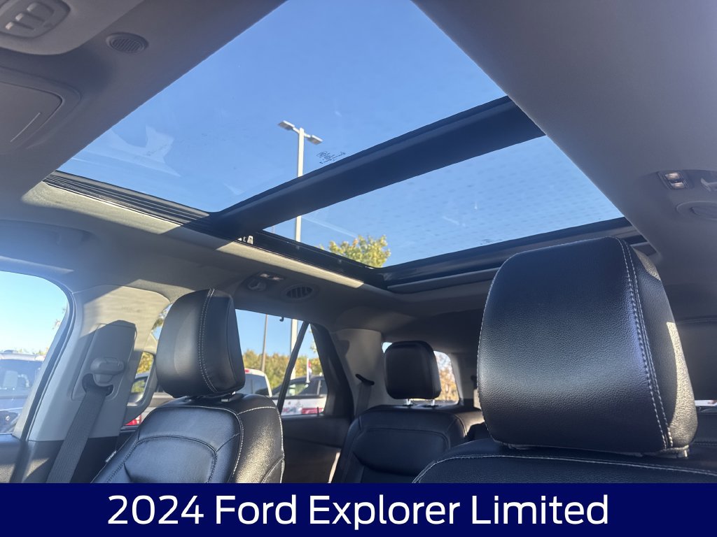 Certified 2024 Ford Explorer Limited w/ Limited Technology Package AWD/4WD image 24