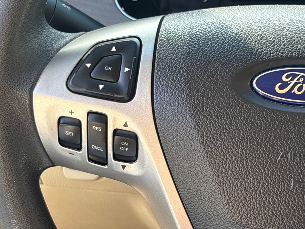 Certified 2017 Ford Taurus SE image 19