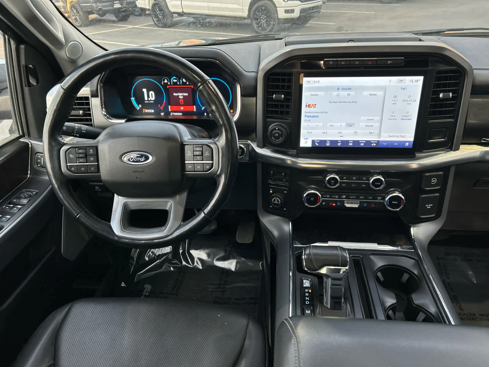 Certified 2022 Ford F150 Lariat w/ Equipment Group 502A High image 23