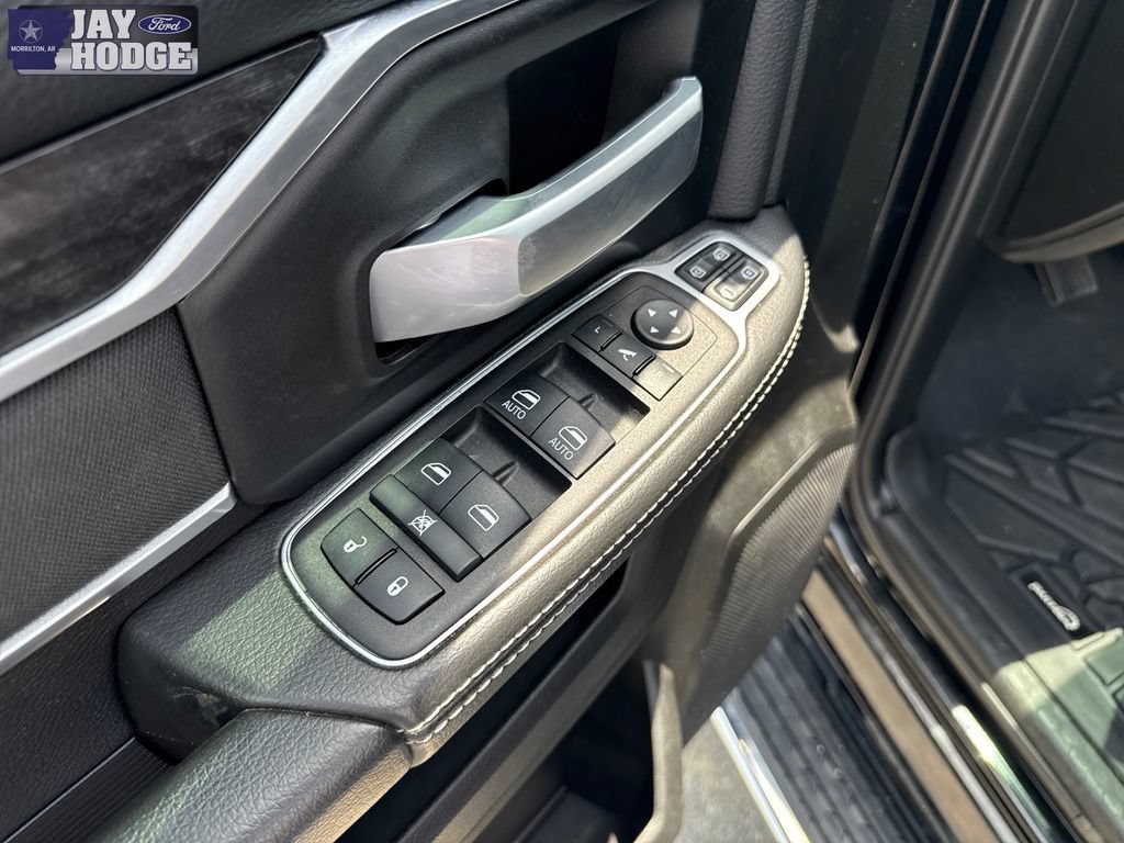 Used 2024 RAM 2500 Big Horn w/ Safety Group AWD/4WD image 24