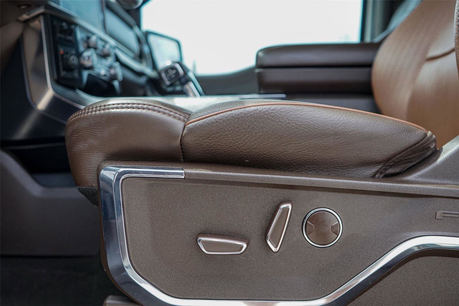 Certified 2023 Ford F150 King Ranch w/ Equipment Group 601A High image 21