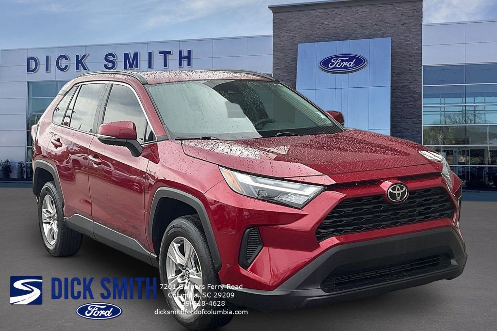 Used 2023 Toyota RAV4 XLE FWD image 3